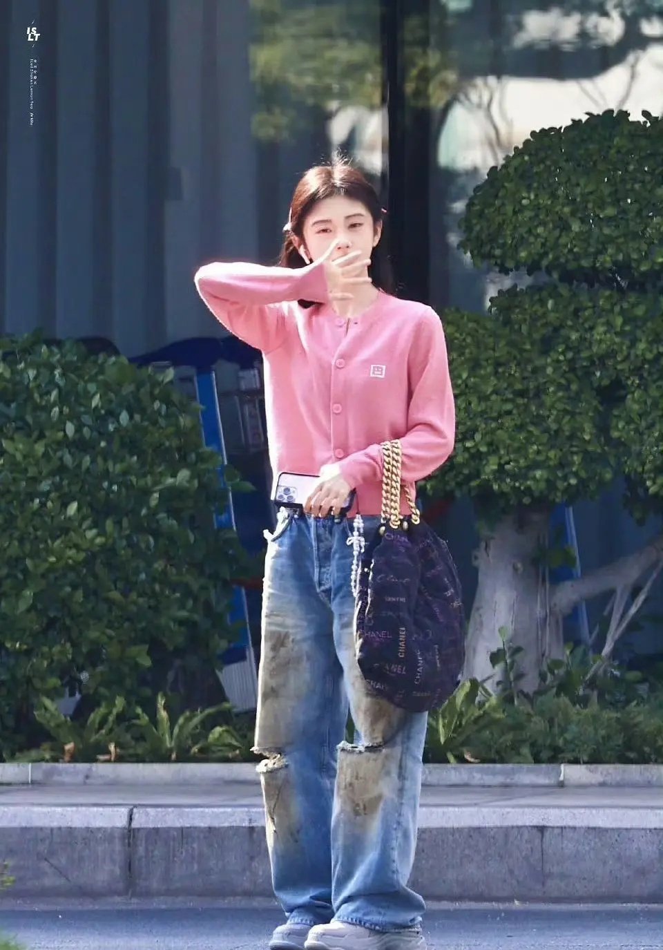 鞠婧祎怎么成老鼠眼了啊 ​​​