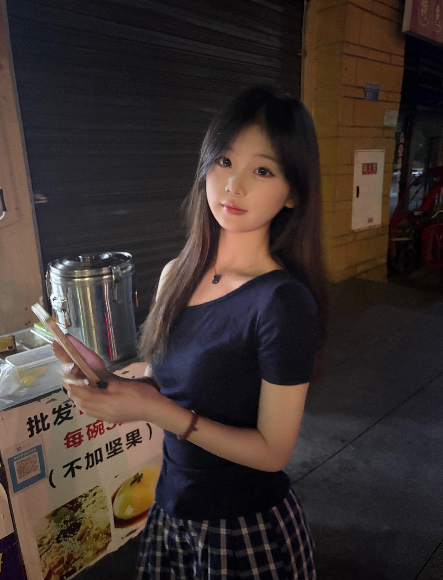 穷极一生 只是为了找到一双愿意为我流眼泪的眼睛和永不放开的手