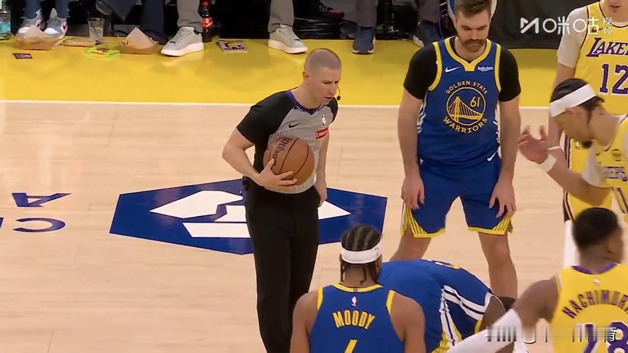 湖勇大战，库里、东契奇、缺阵，詹姆斯出战，里夫斯替补，肯纳德迎来湖人队首秀

今