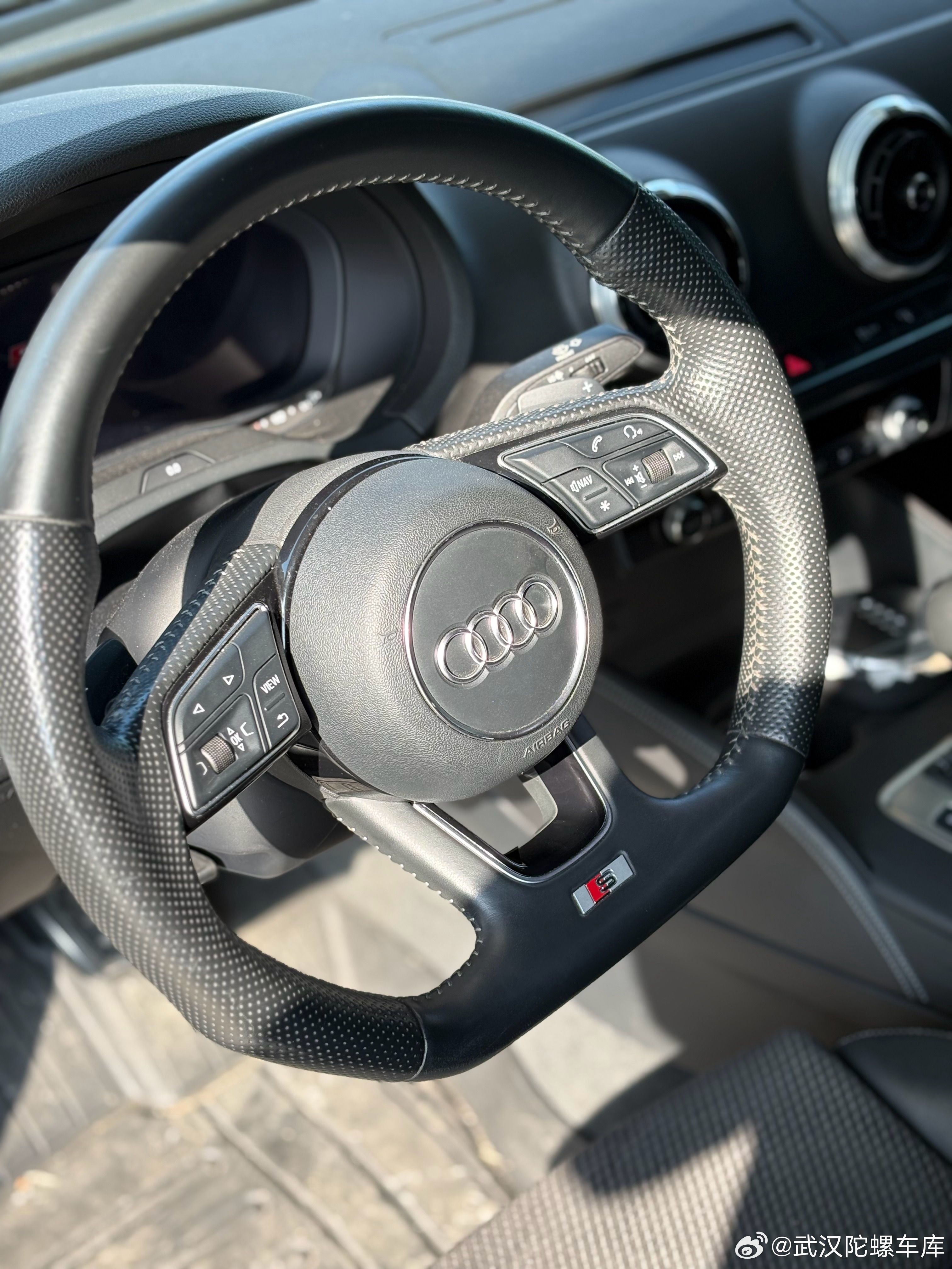 收了台接近300匹马力的2.0T正在清洗 稍后上图 武汉·一号车市