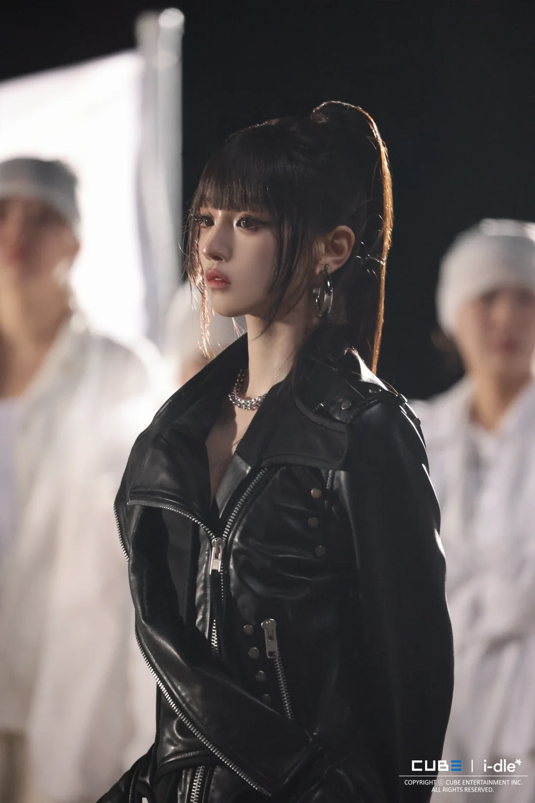 雨琦crow官方花絮照更新🐦‍