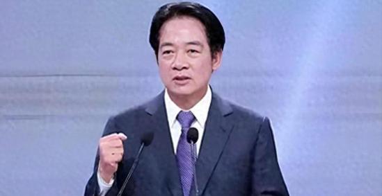 我军东部战区毫无预警的大规模围岛演训后，赖清德喊着台湾已经没时间了。
 
演训的