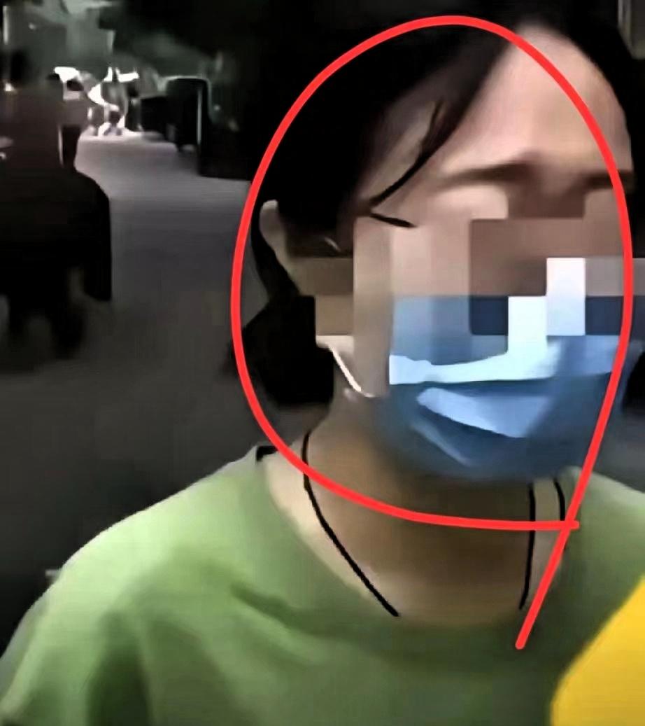 惯子如杀子！父母的恩情不如一条狗。可
 
浙江温州发生的这件小事，看似是家庭矛盾