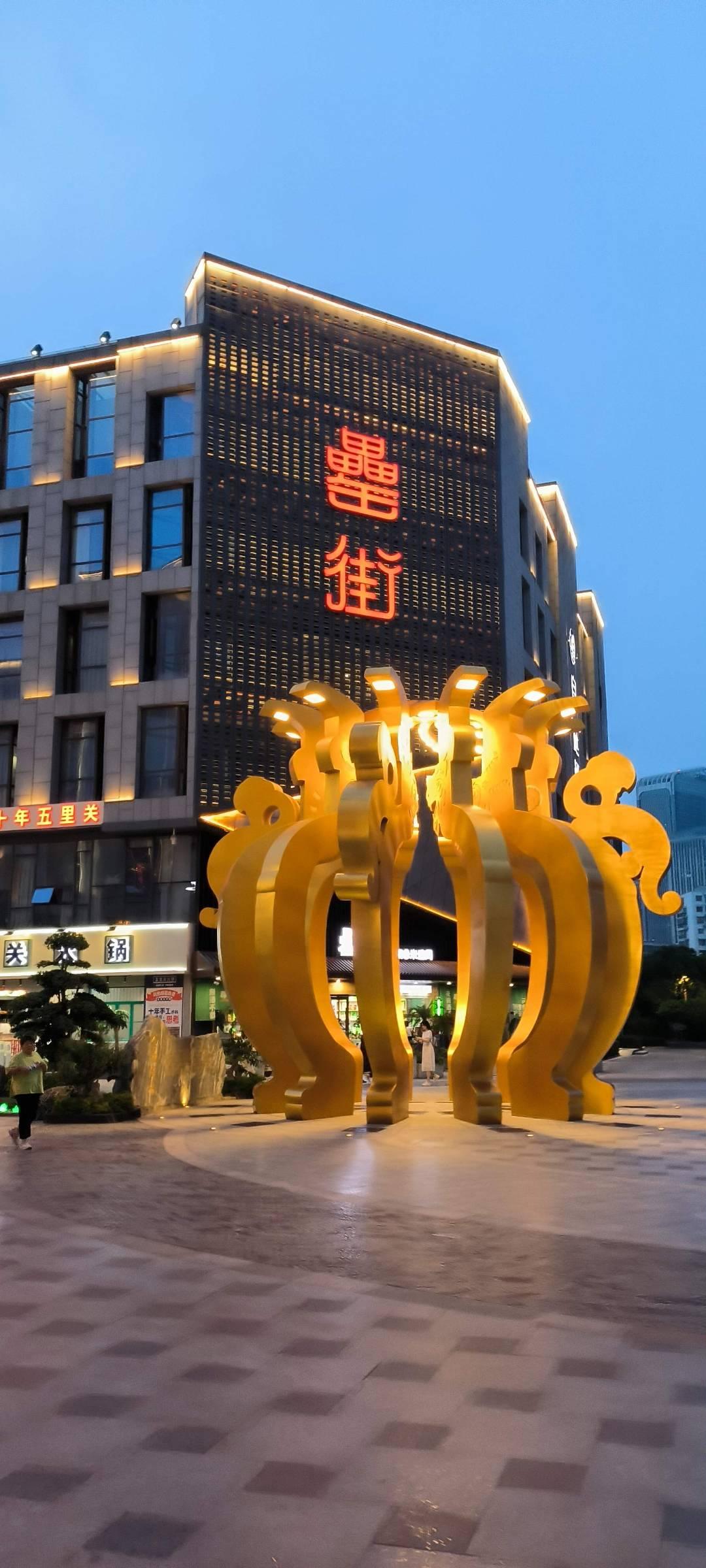 好消息
中国公民可以去俄罗斯找媳妇了！免签，天数为30天。
即日起，至2026年