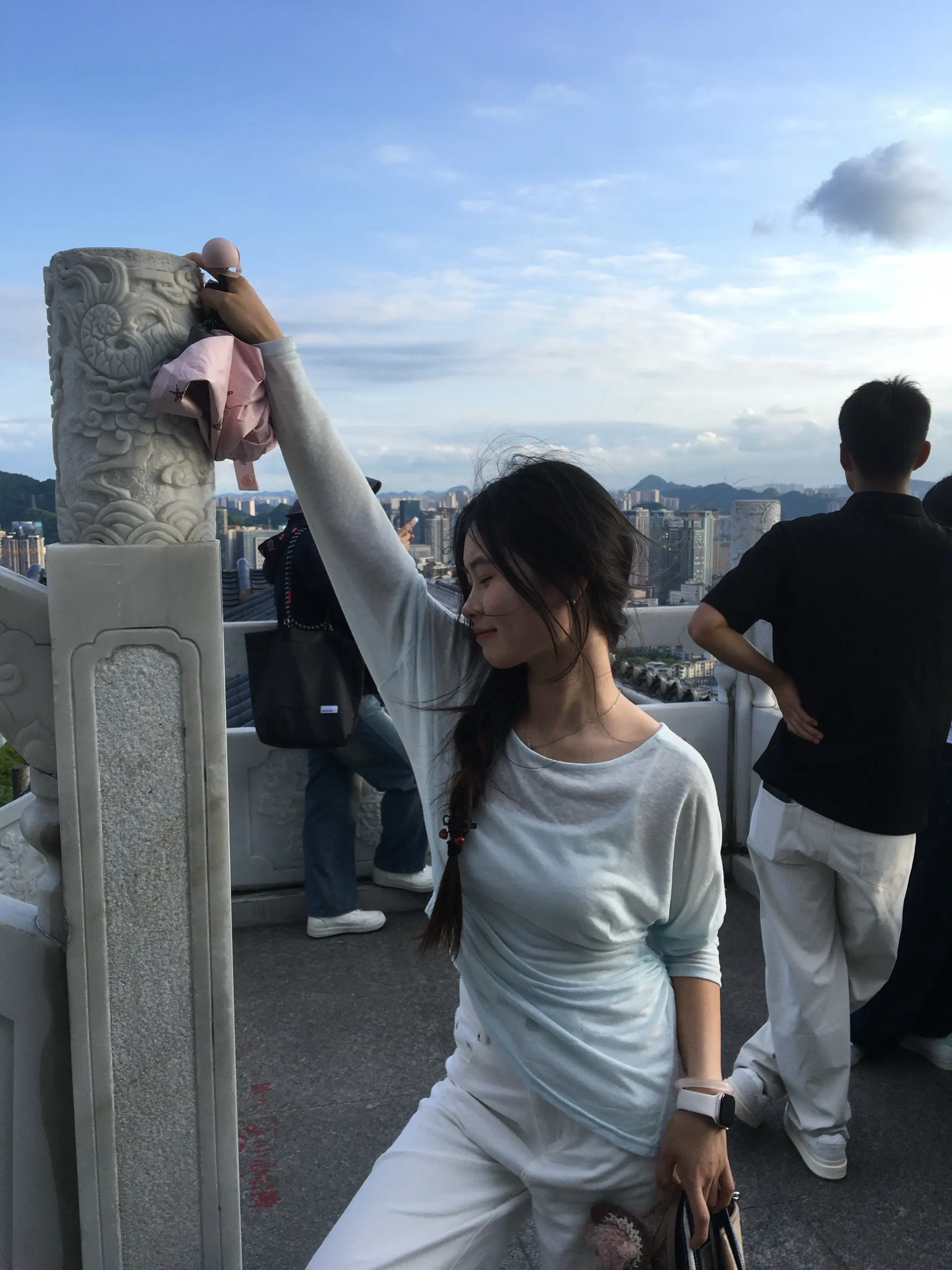 从25岁到35岁的十年，其实不是十年，而是一生，这中间包含房子、车子...