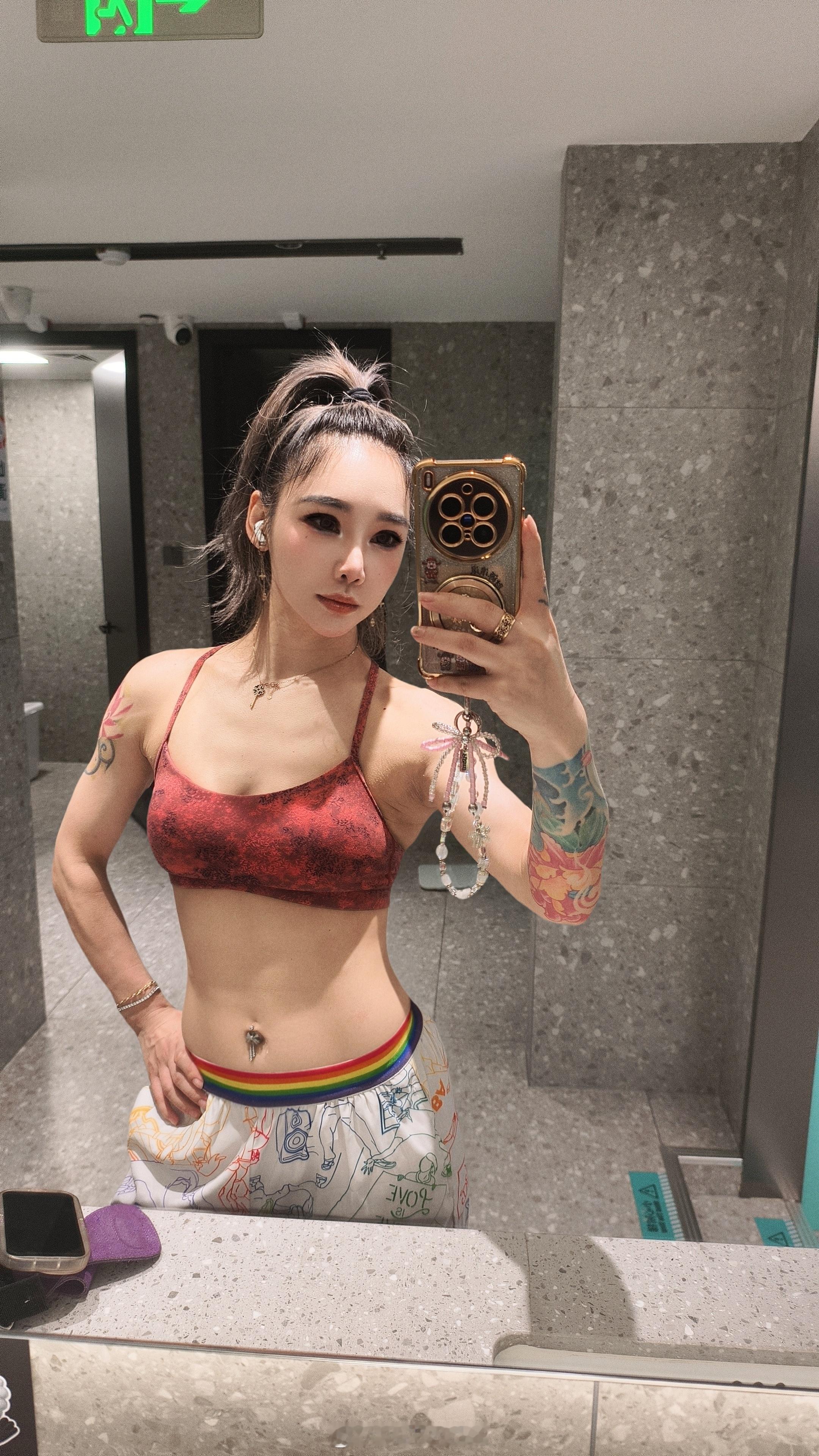 又是从健身房开始的一天健身随手拍