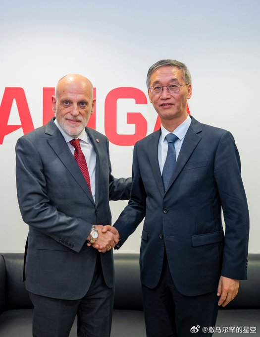 西甲主席Javier Tebas Medrano会见了中国驻西班牙大使姚敬。西甲