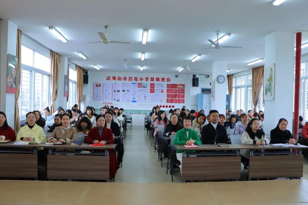 福建武夷山市百花小学过美莲老师退休欢送会
         3月4日举行，工会主