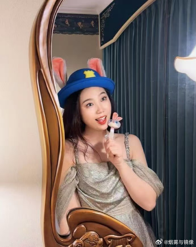 季冠霖发文抵制AI现在AI真的有利有弊 真的很吓人很不尊重人很容易有危险啊 