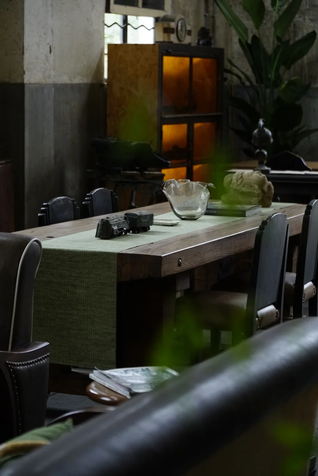 百年洋房木梁长桌