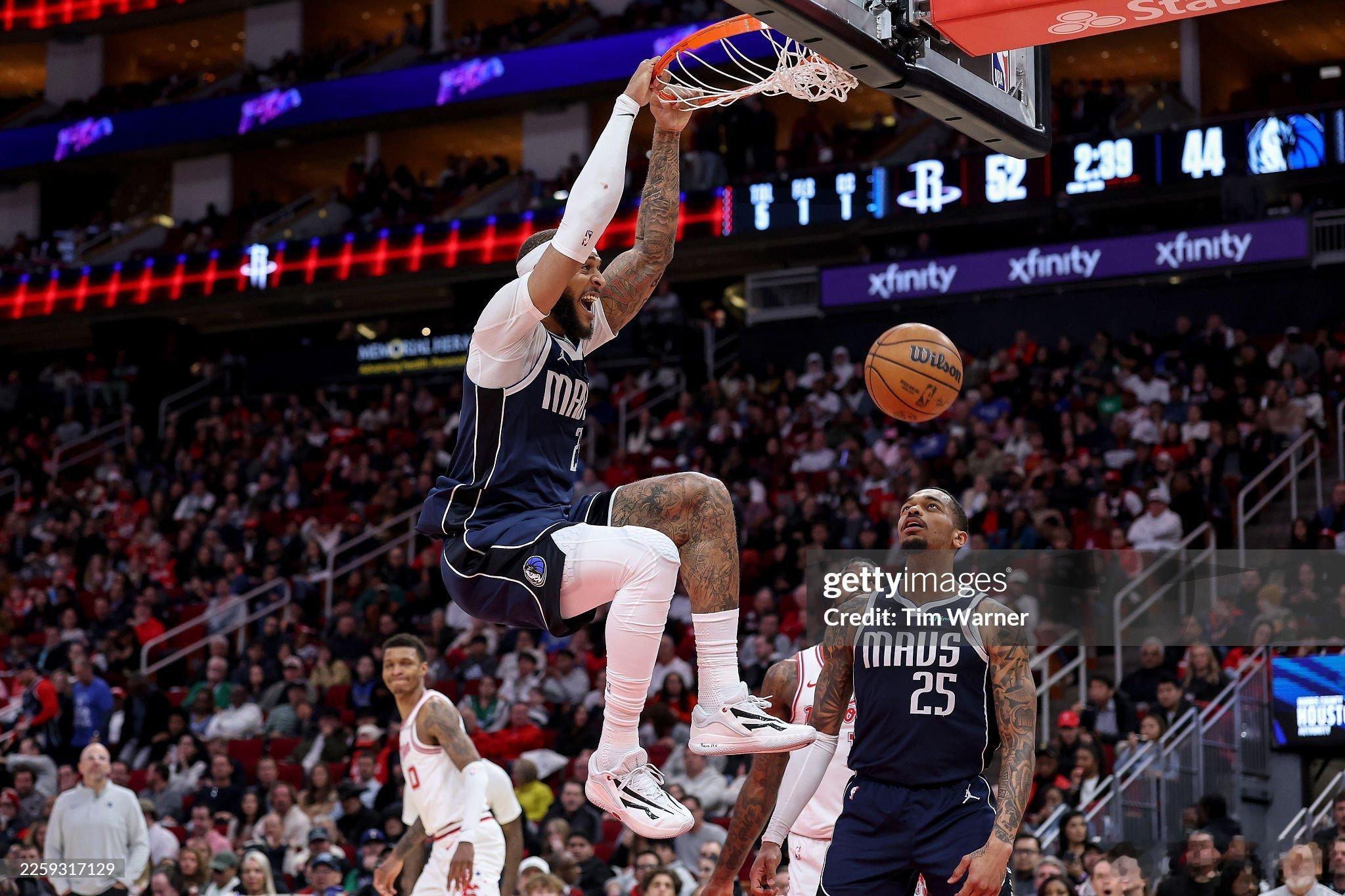 MFFL 来自Marc Stein的消息。老鹰￼持续对加福德￼展现出兴趣。独行侠