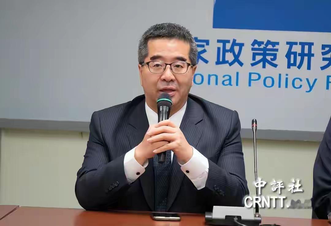 我且相信萧旭岑所说88%的台湾民众希望与大陆维持沟通，但请问萧旭岑，台湾民众与大