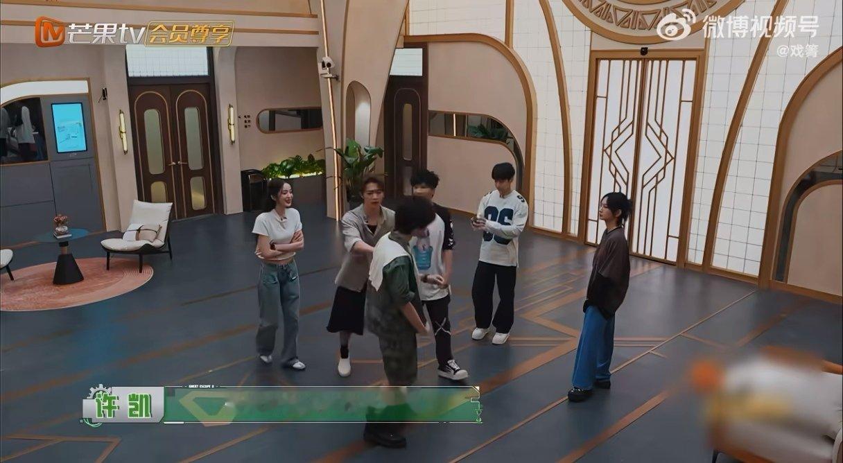 还有张真源不知道的梗吗张真源平时到底在干什么 谁被张真源的网速给惊到，反向猜词环