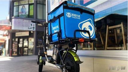 熊猫外卖因违法超收被美国重罚。
纽约市劳工局在近日执法中发现：第三方平台熊猫外卖