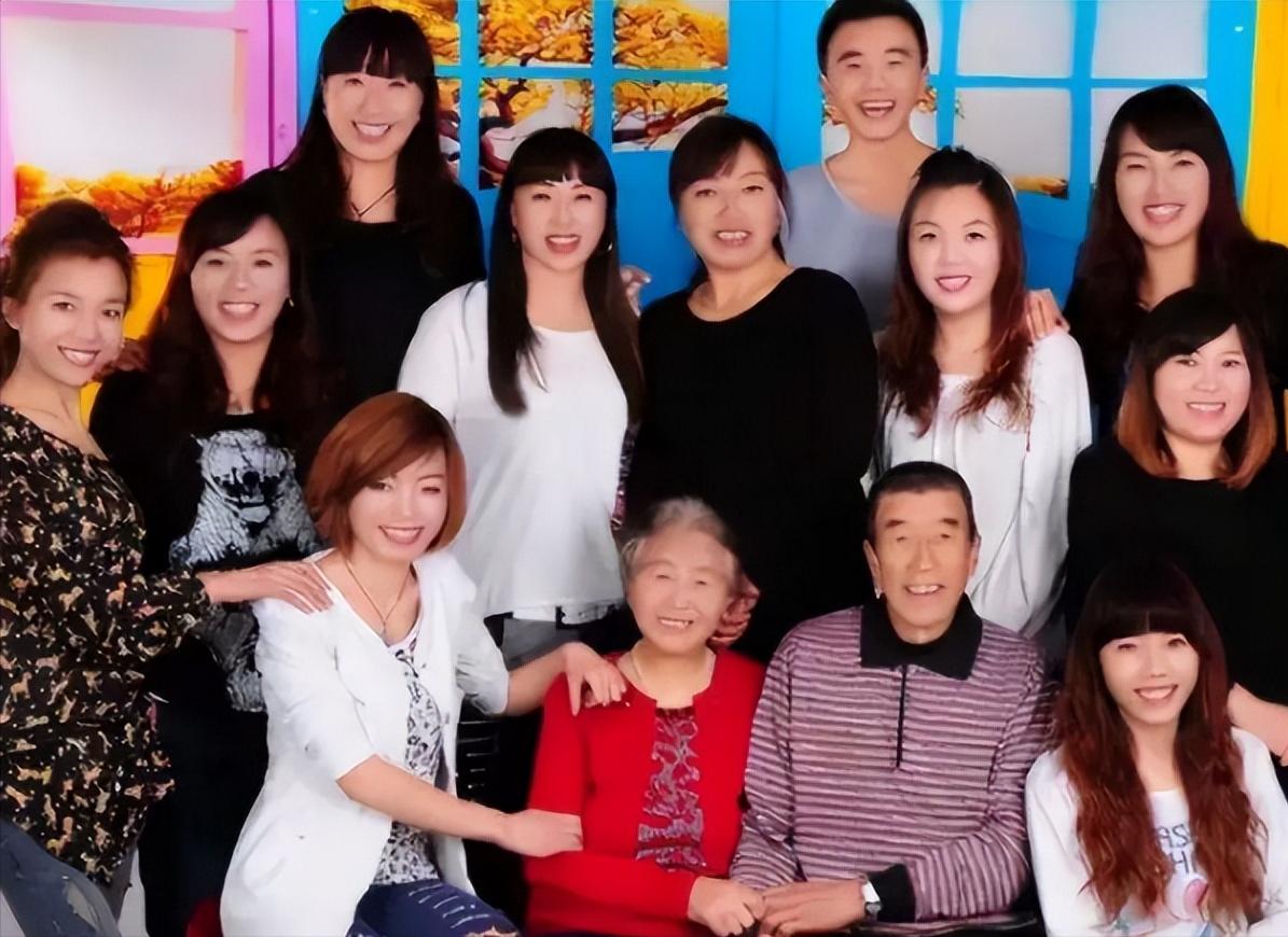 山西一对夫妻，生了11胎全是女儿，丈夫眼看妻子生不出儿子，无奈决定放弃，谁料，1