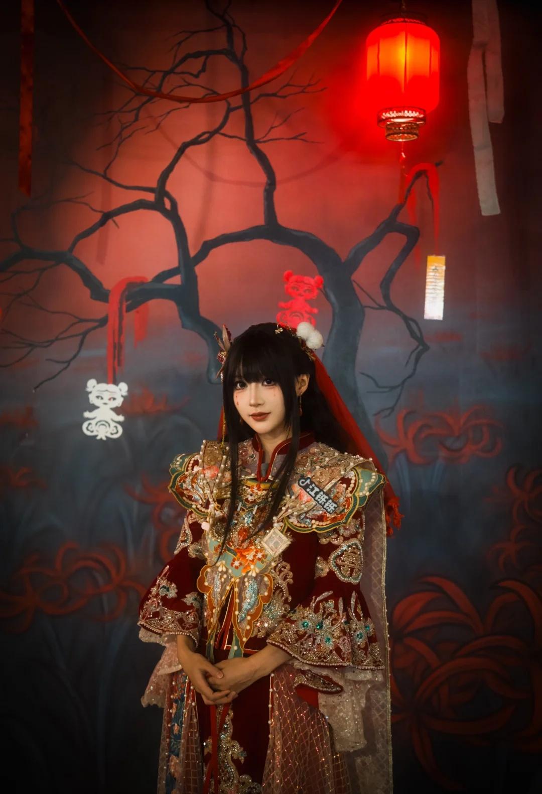 上海欢乐谷纸嫁衣npc2
纸嫁衣 中式恐怖 欢乐谷纸嫁衣 欢乐谷万圣节