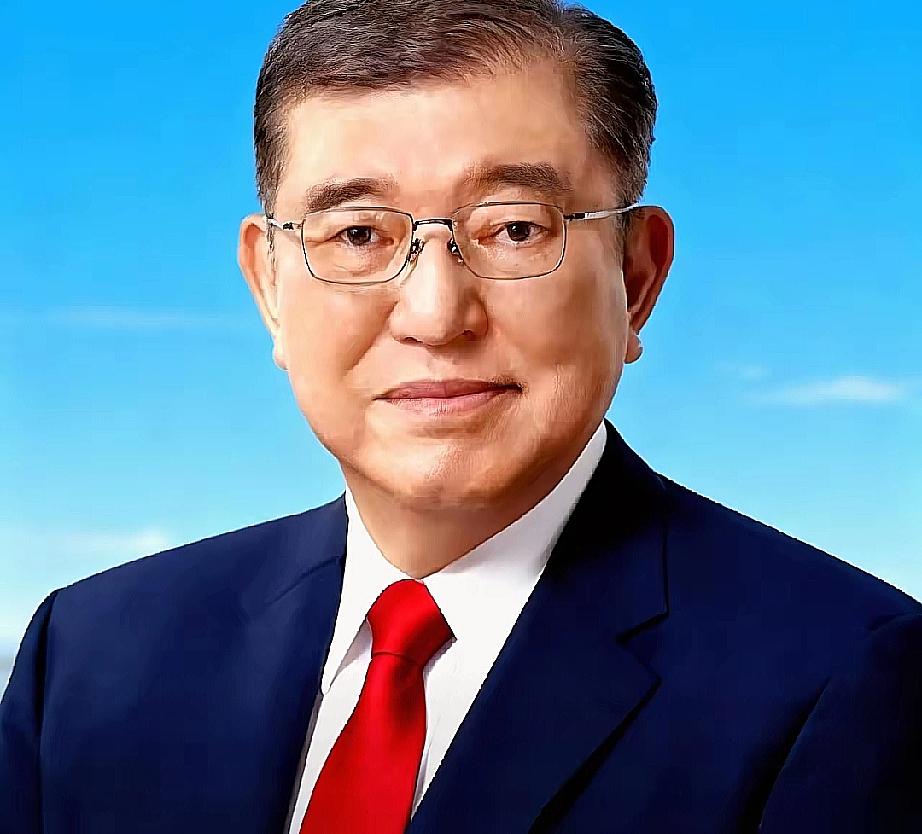 万万没想到！
日本前首相石破茂太敢说了！
​即将卸任的日本前首相石破茂，近期在公