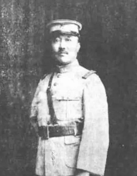 1938年，日军少将带16个军官视察伪军师长黄宇宙的队伍，期间，他感觉不对劲，正