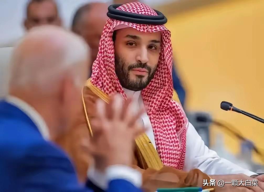 沙特正式向美军开放法赫德空军基地！很多人以为利雅得只是想找个保镖保命。错了！真相