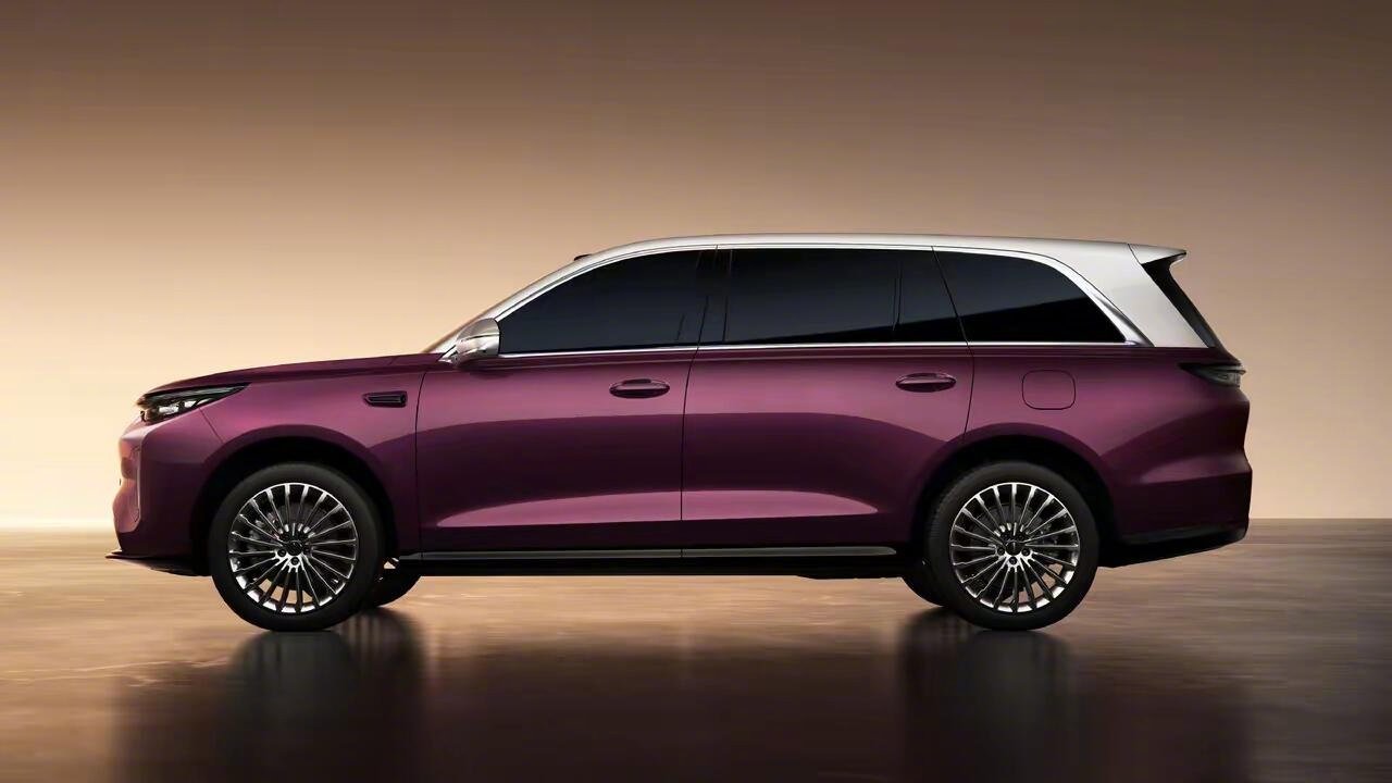 魏牌V9X预售价格很不错除了发布的归元平台，昨天老魏发出的预售价37.18 万元