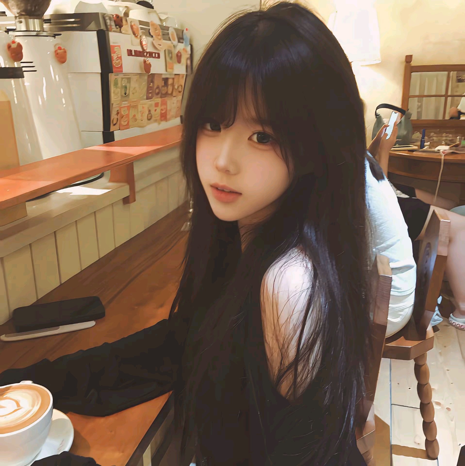 𝑾𝒆𝑪𝒉𝒂𝒕女生头像 | 优质女头 | 氛围感女头 ｜图源网络 专栏
