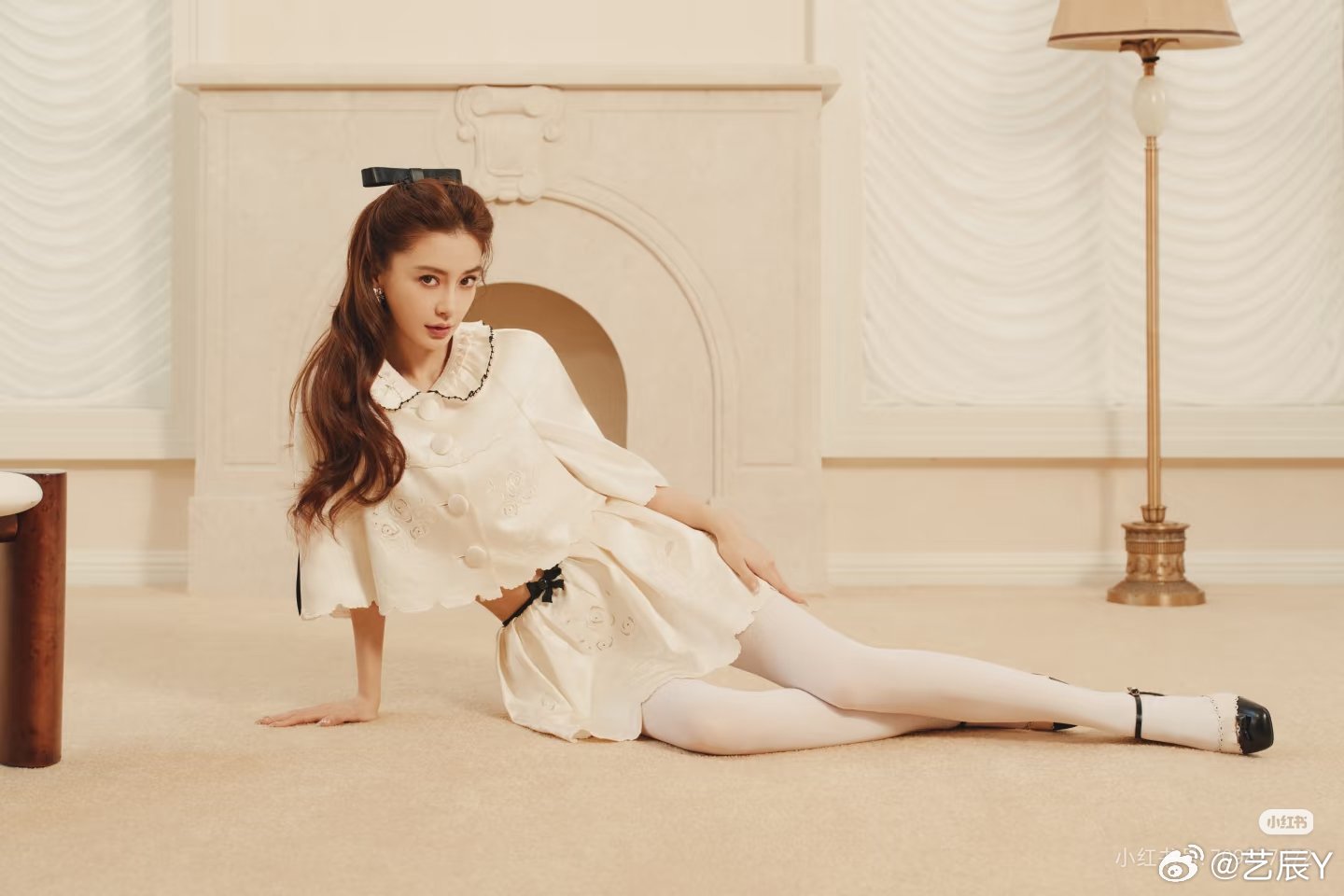 angelababy Angelababy生图有多权威 "饭制明信片“聆听枫叶的