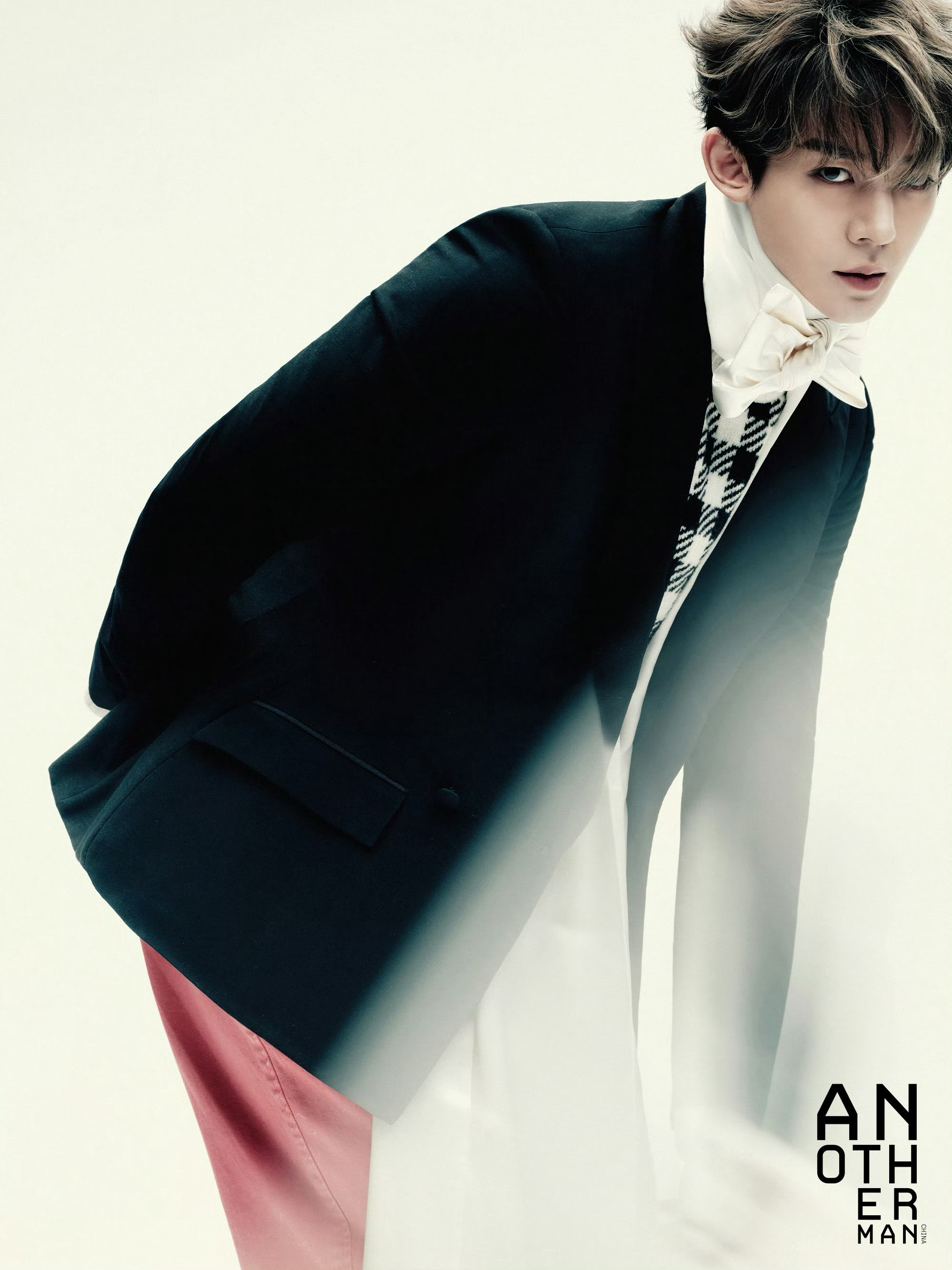 邓为Anotherman闭年刊，三万本直接秒切，钻石姐实力邓为杂志.邓为anot