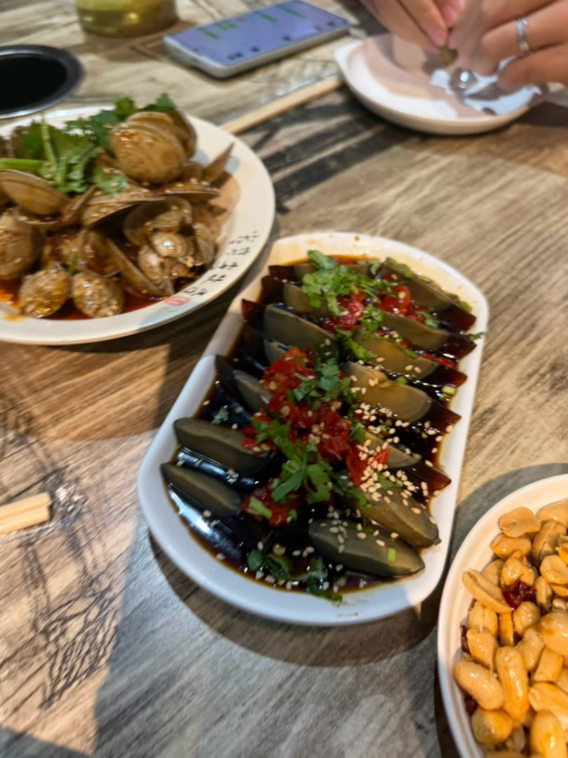 金桥周一，来了一个金桥知名车企的人开的店撸串 