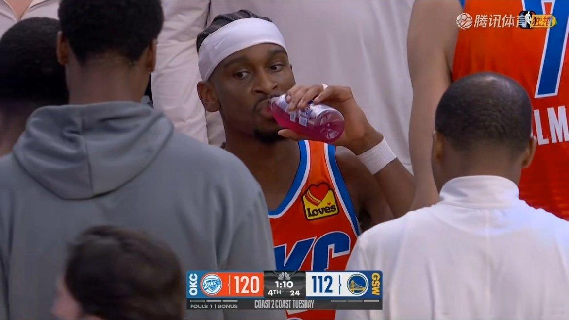 独一档！雷霆124-112战胜勇士取得13连胜，战绩21胜1负亚历山大38分，杰