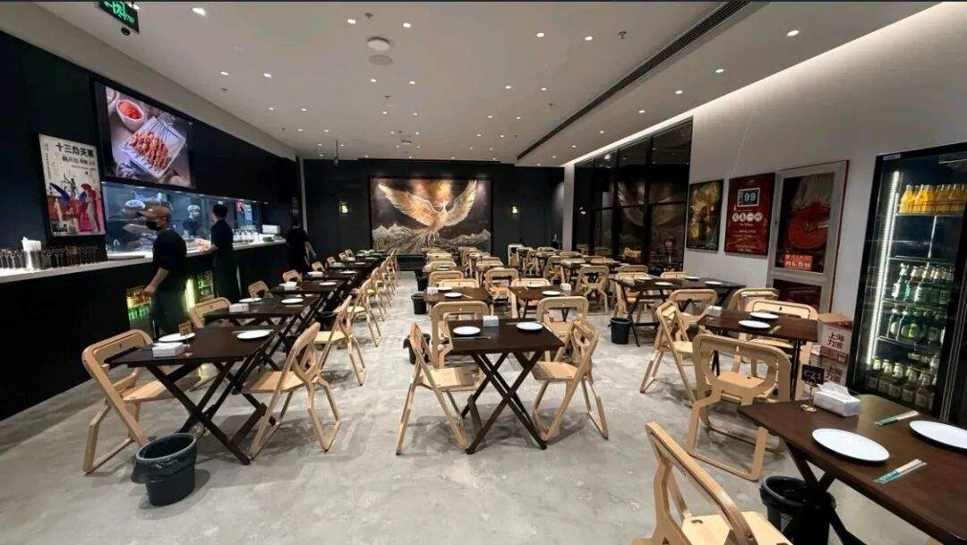 排队5小时、黄牛代排500元！演员文章在上海开了家陕西面馆