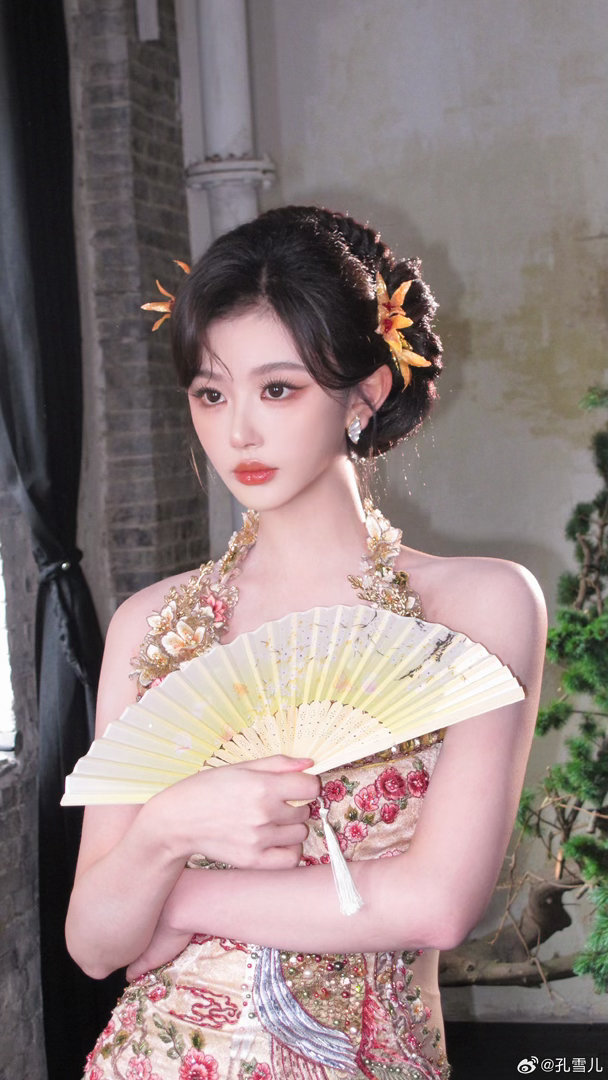 任豪孔雪儿他在闹她在笑明媒善娶不少CP苦苦等候的同框终于来了，二人互动松弛不僵硬