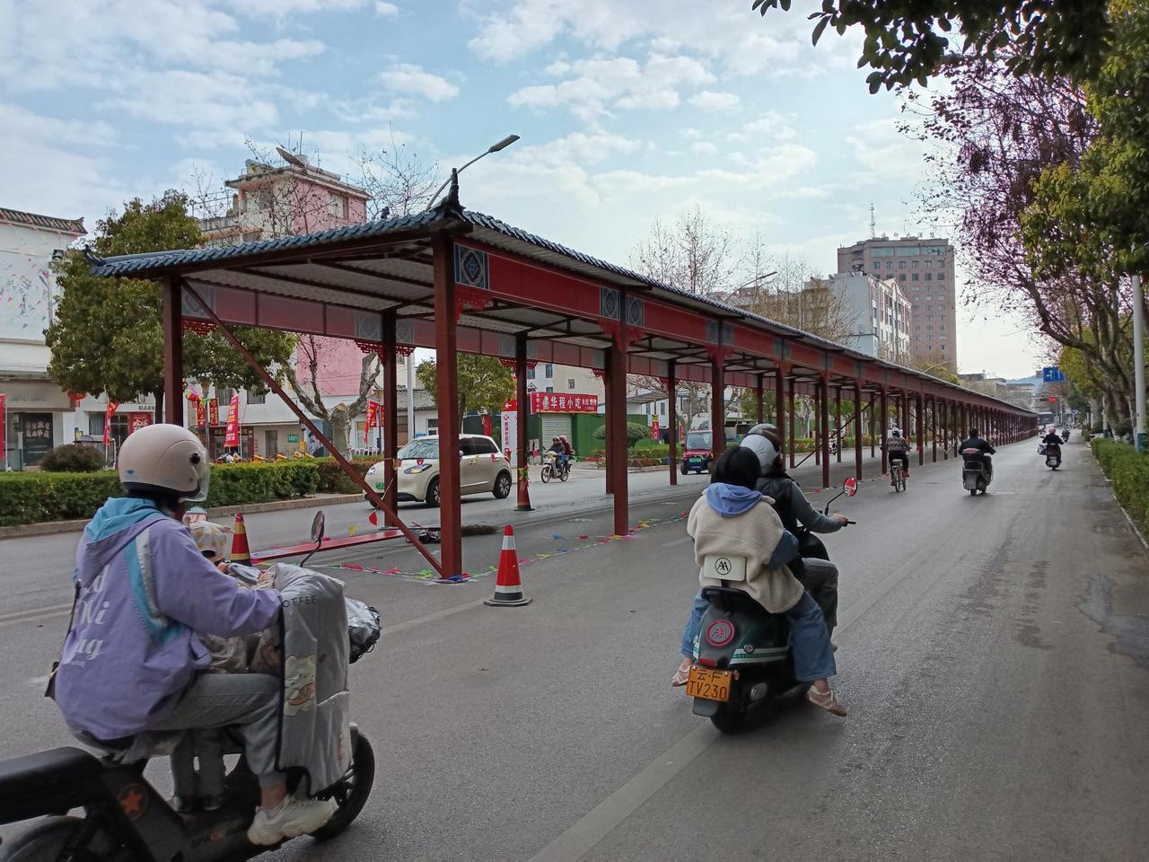 云南通海县将于正月十五至二十二（公历3月3号至10号）举办“金鞍耀新岁，非遗过大