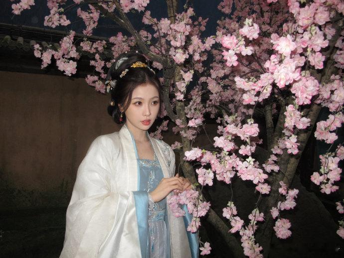 虞书欣小剧场这么萌的主母虞书欣儿童节小剧场侧拍 虞书欣儿童节小剧场侧拍 