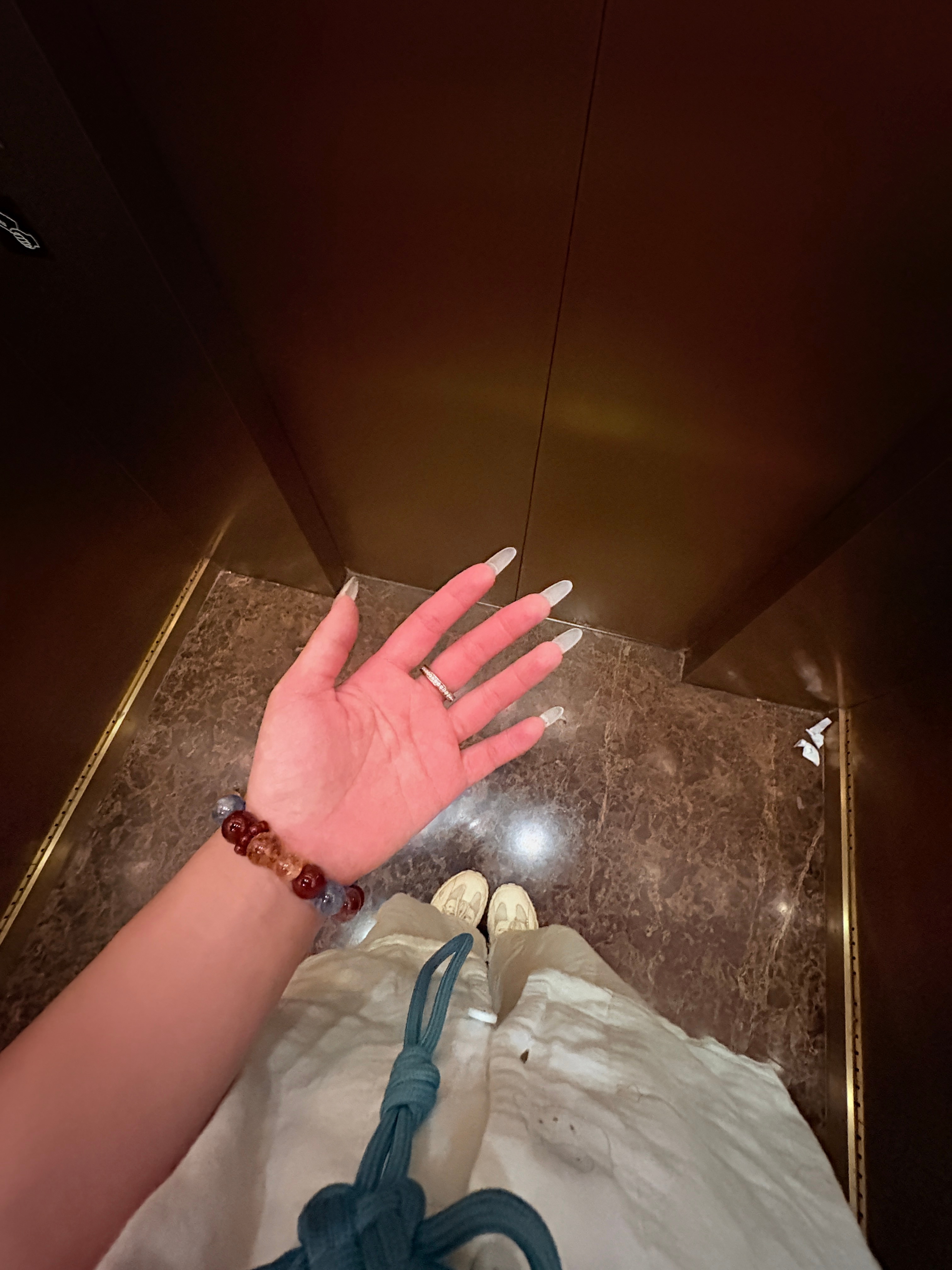 上海真的是我戒断反应最大的一次也是我最幸福的一次，跟lxc的第一面是2号演唱会结