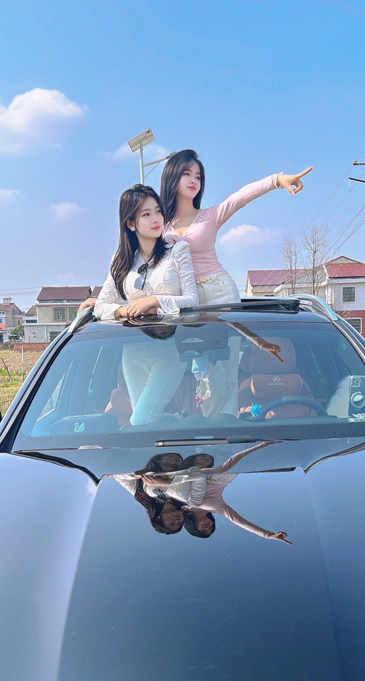 风景依旧在，人已非少年，我们总说岁月匆匆，其实，岁月哪有脚，奔走的明明是我们…．