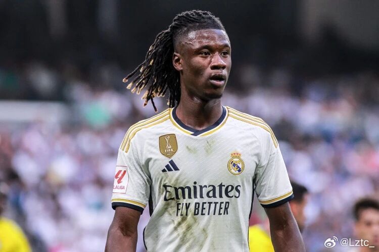 皇马还检查错了卡马文加的伤脚踝，球员最后伤缺两周▼皇马 据《队报》报道，正如法国