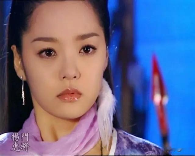 同样是戴“毛绒耳环”，蔡琳，孙莉，刘园媛，谁好看？