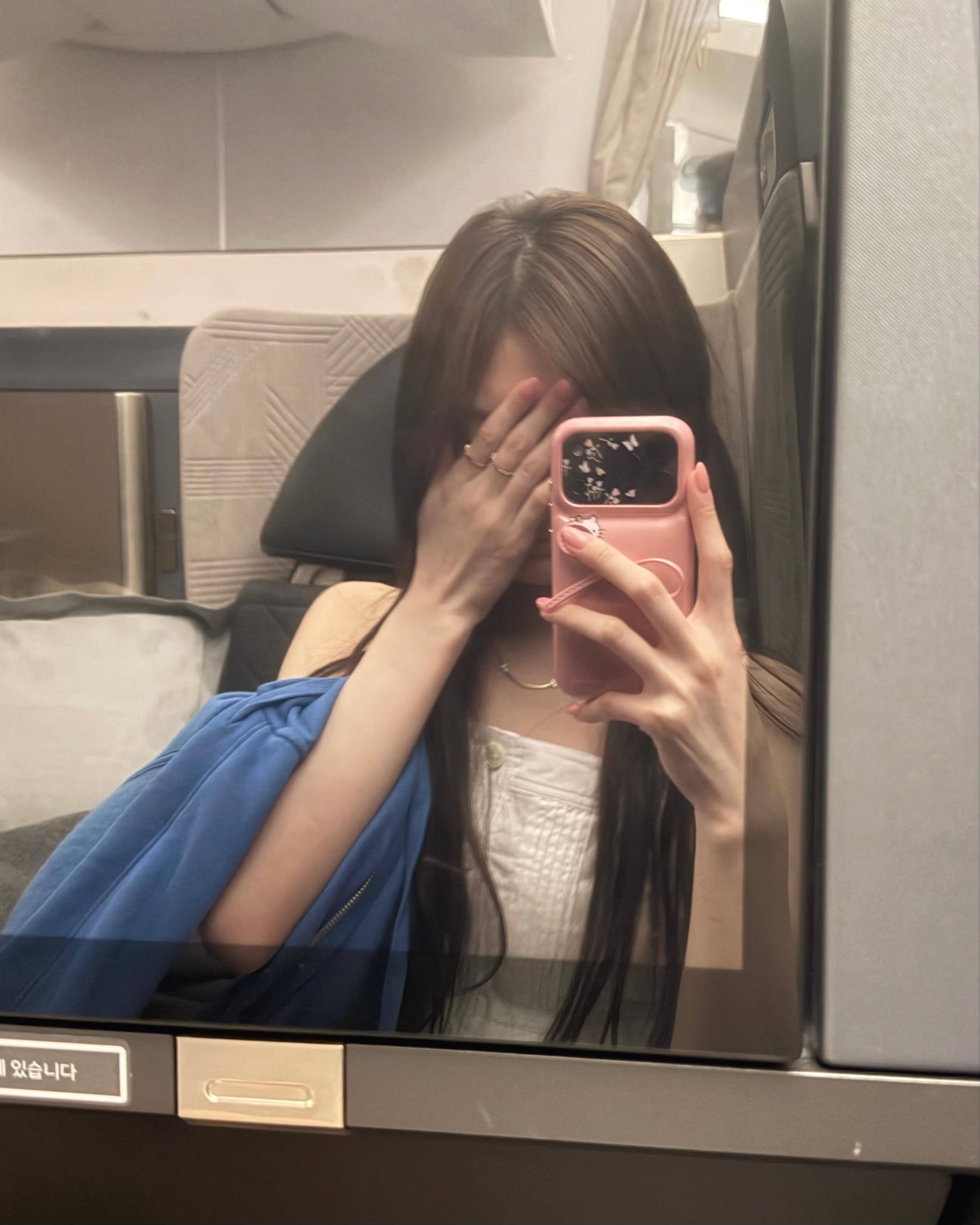 Leeseo李瑞 INS更新🤍🩵 