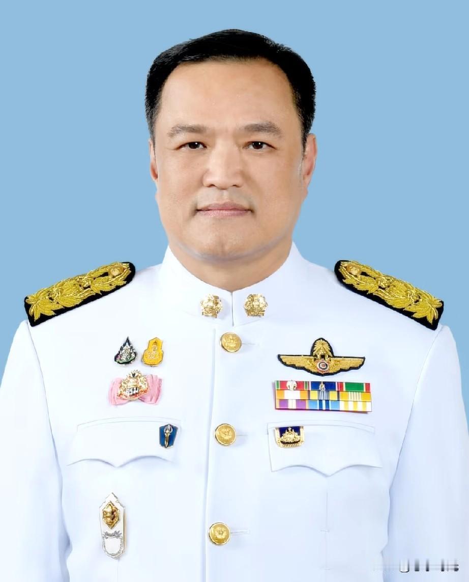 泰国消息！

12月8日，泰国陆军第二军区对外公布了一份声明，详细澄清了近期泰柬