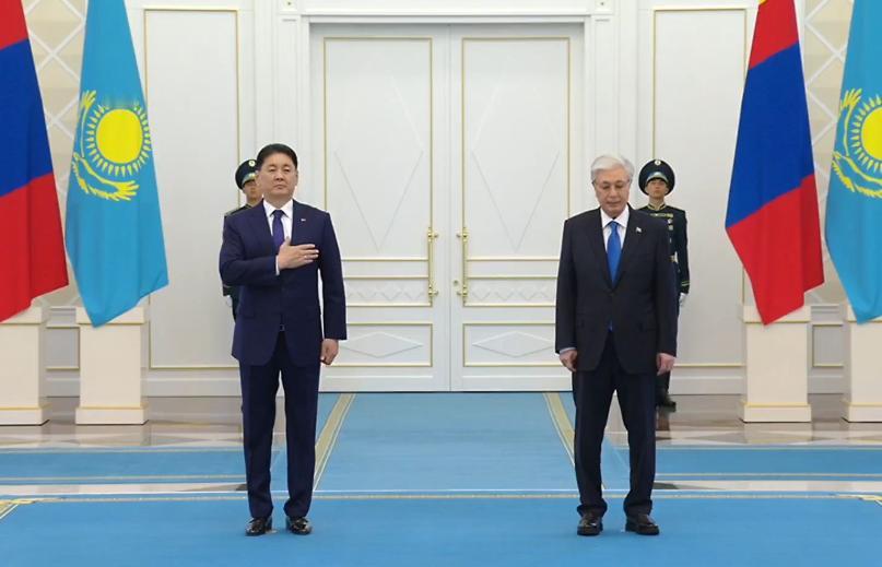 夹在中俄两大国中间左右为难 蒙古终于想通透选对安稳发展路。

但凡了解世界地理的