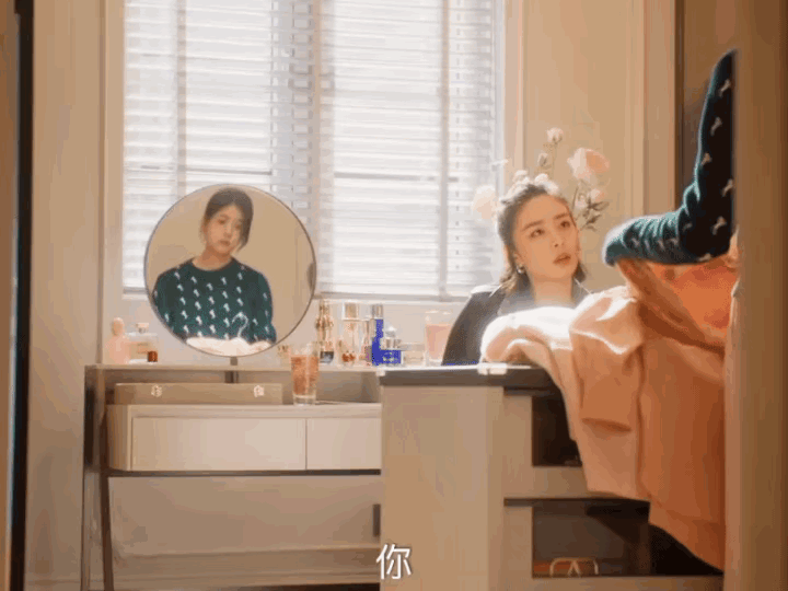 《亲爱的仇敌》15集预告，陈凯西想替曾经的贵妇圈朋友李微安打离婚官司罗曼知道后第