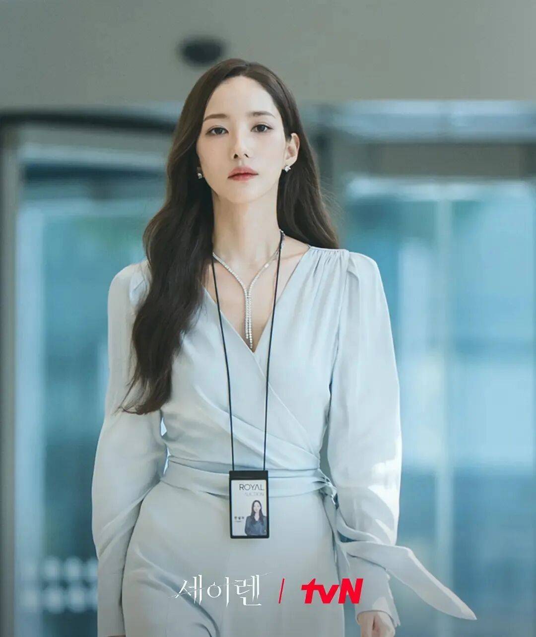 朴敏英瘦成这样从金秘书到纸片人！朴敏英为新角色极端减重，BMI低至13.9超健康