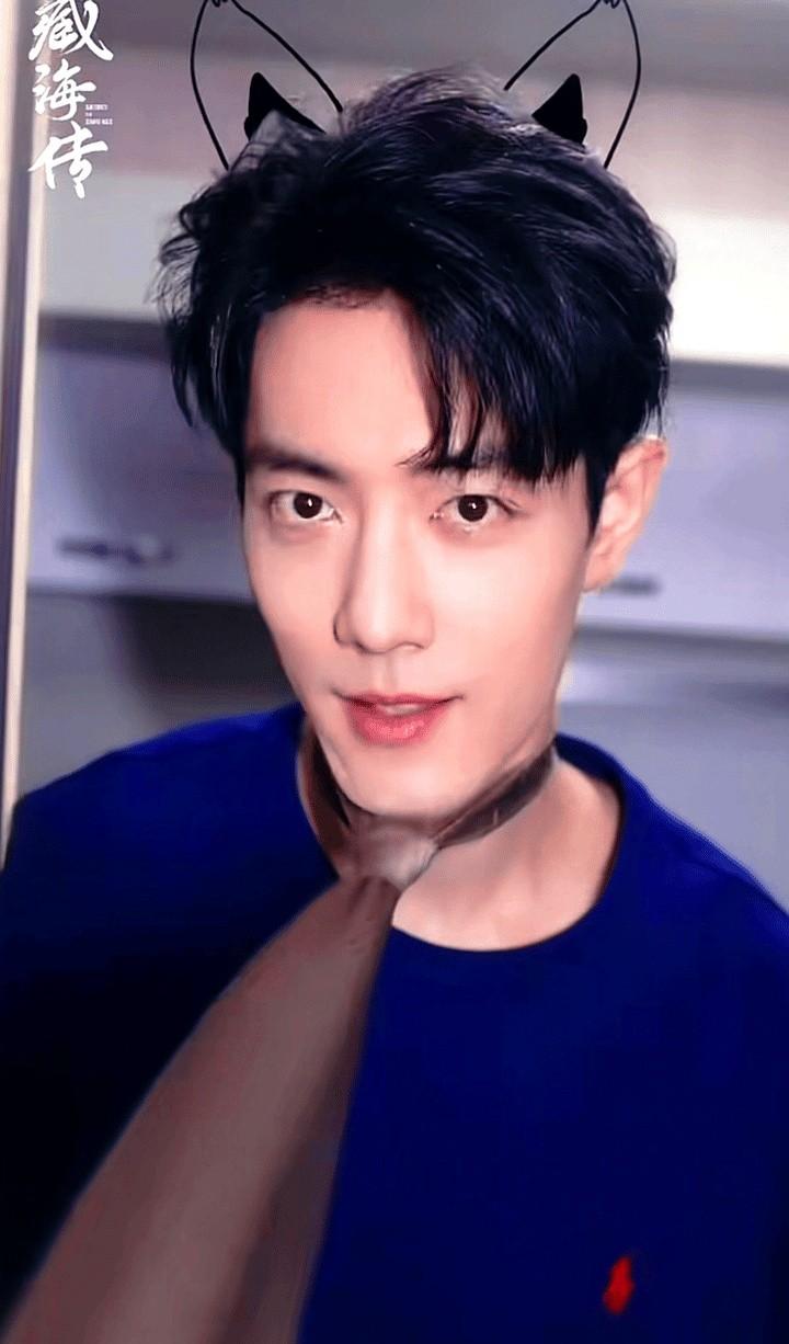 今天，同事想约我周末去看电影，我～婉拒[大笑]！

我心里装着事儿呢，把所有的电