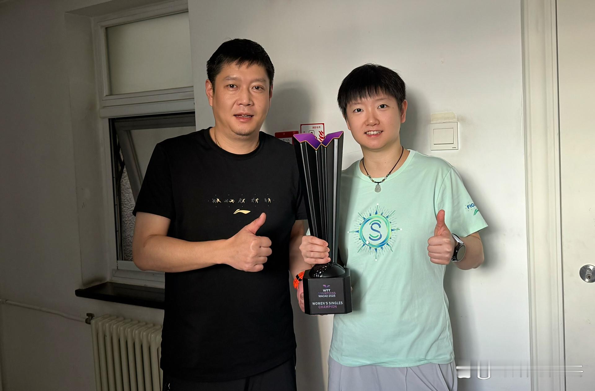 邱贻可：继续加油👏 ​​​