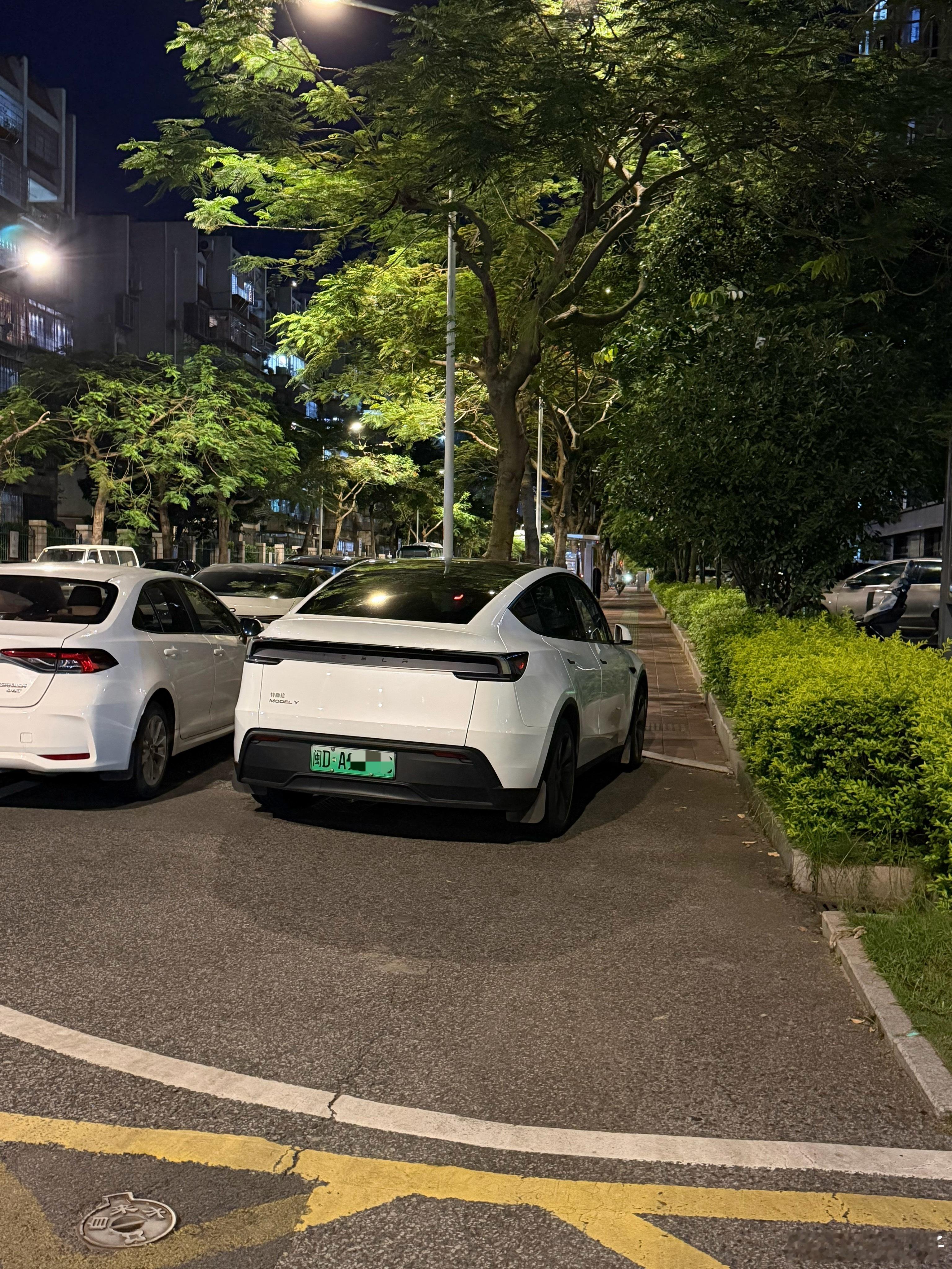 这如果是理想的车，照片能卖5块钱吗