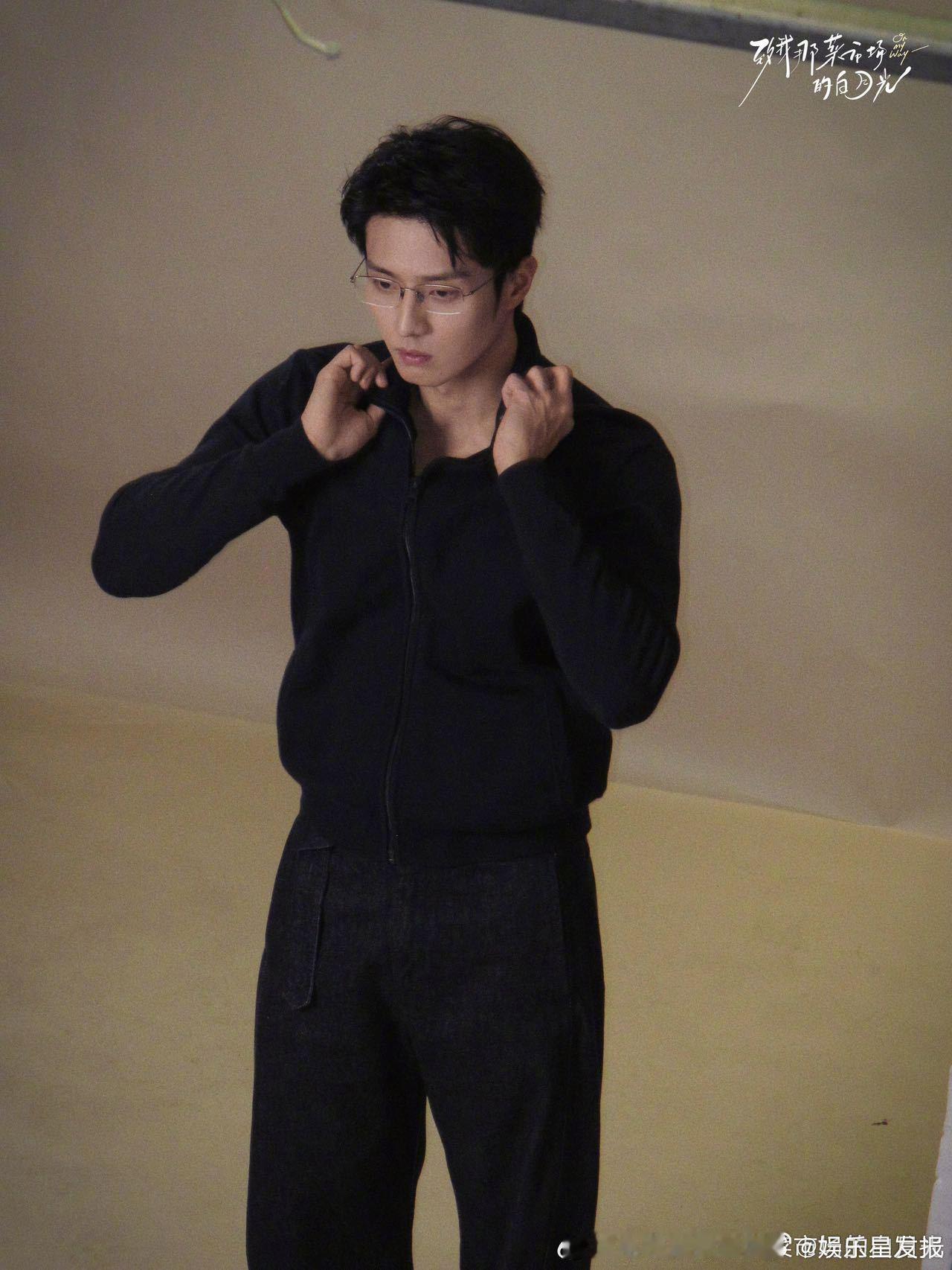 陈靖可新剧演清冷白月光 陈靖可解锁清冷白月光人设～校服+眼镜简直疯狂击中少女心！