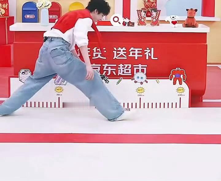开始推理吧刘宇宁不愧是天下第一腿[音乐]刘宇宁被唱歌耽误的段子手练家子来的哦！1