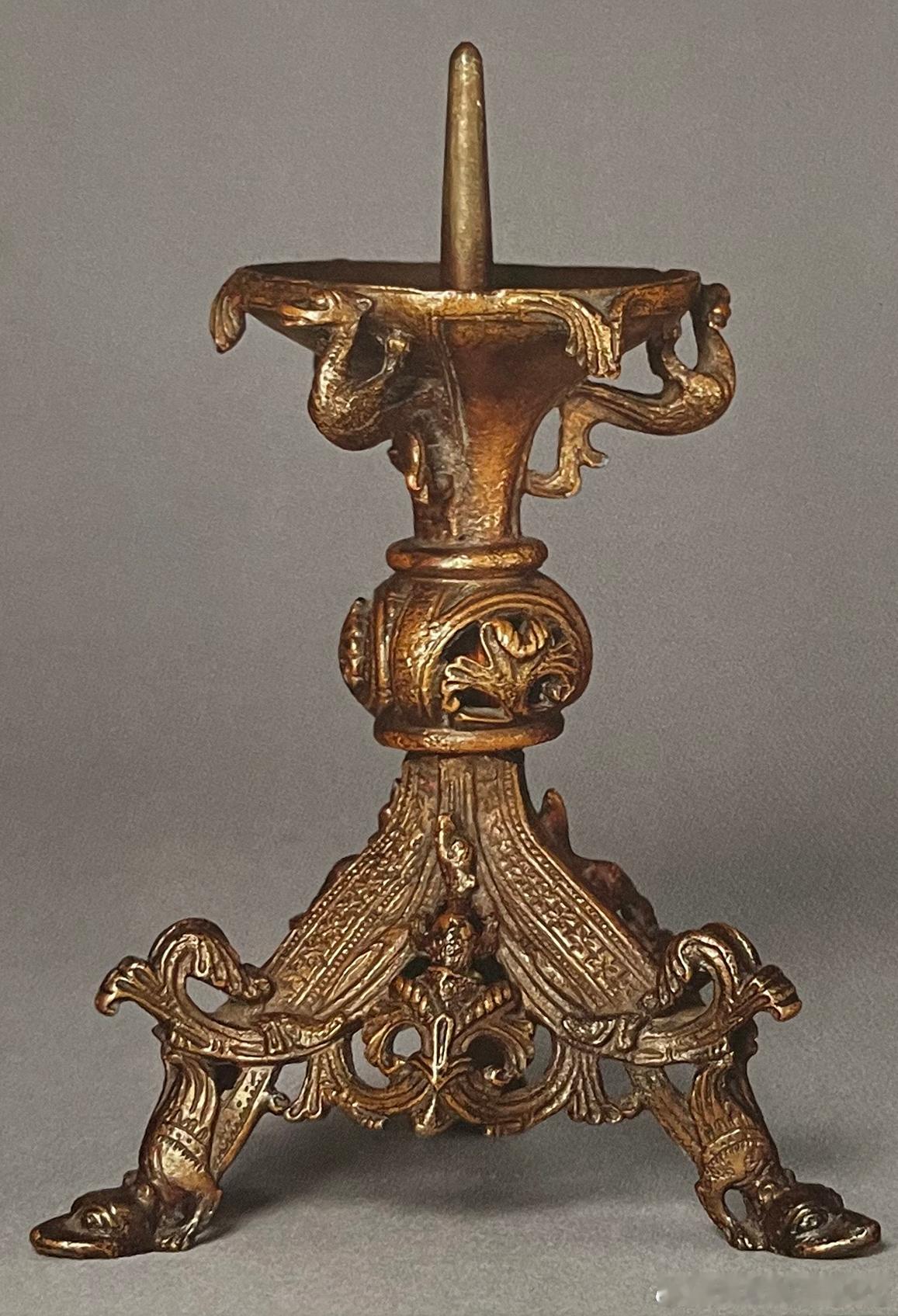 # 罗马式时期艺术  ROMANESQUE # 喜乐与希望之光-----枝状烛台