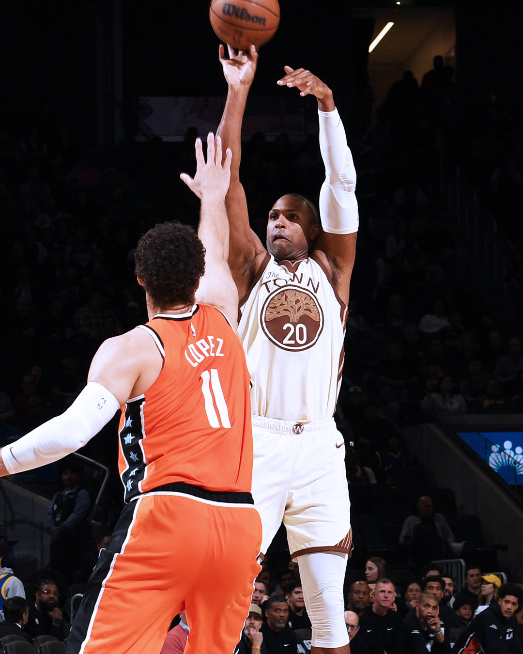 霍福德17分，6篮板，3助攻，1盖帽。快船vs勇士