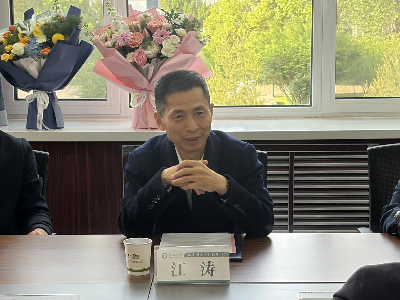 德州市德城区黄河涯镇第一中学耿荣海老师荣退欢送会
​         3月31日